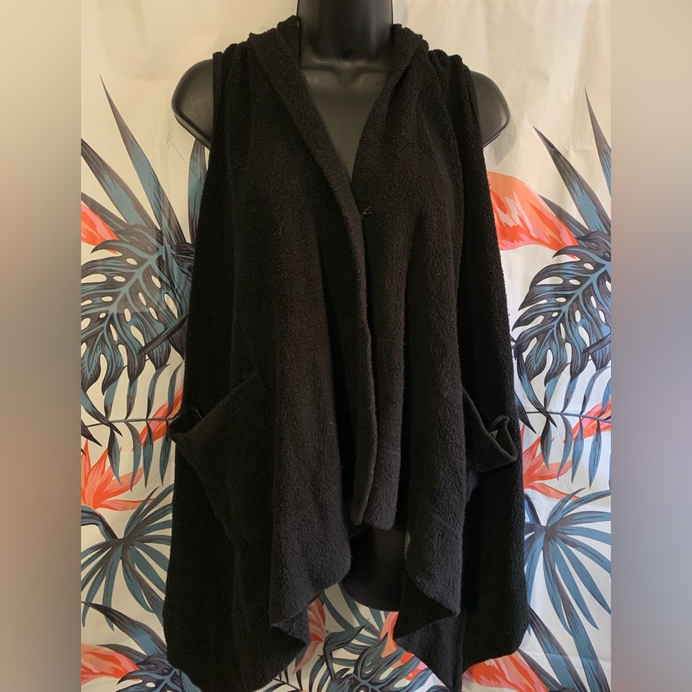 🔥 5/$25- tylemint Fuzzy Cardigan Sz S